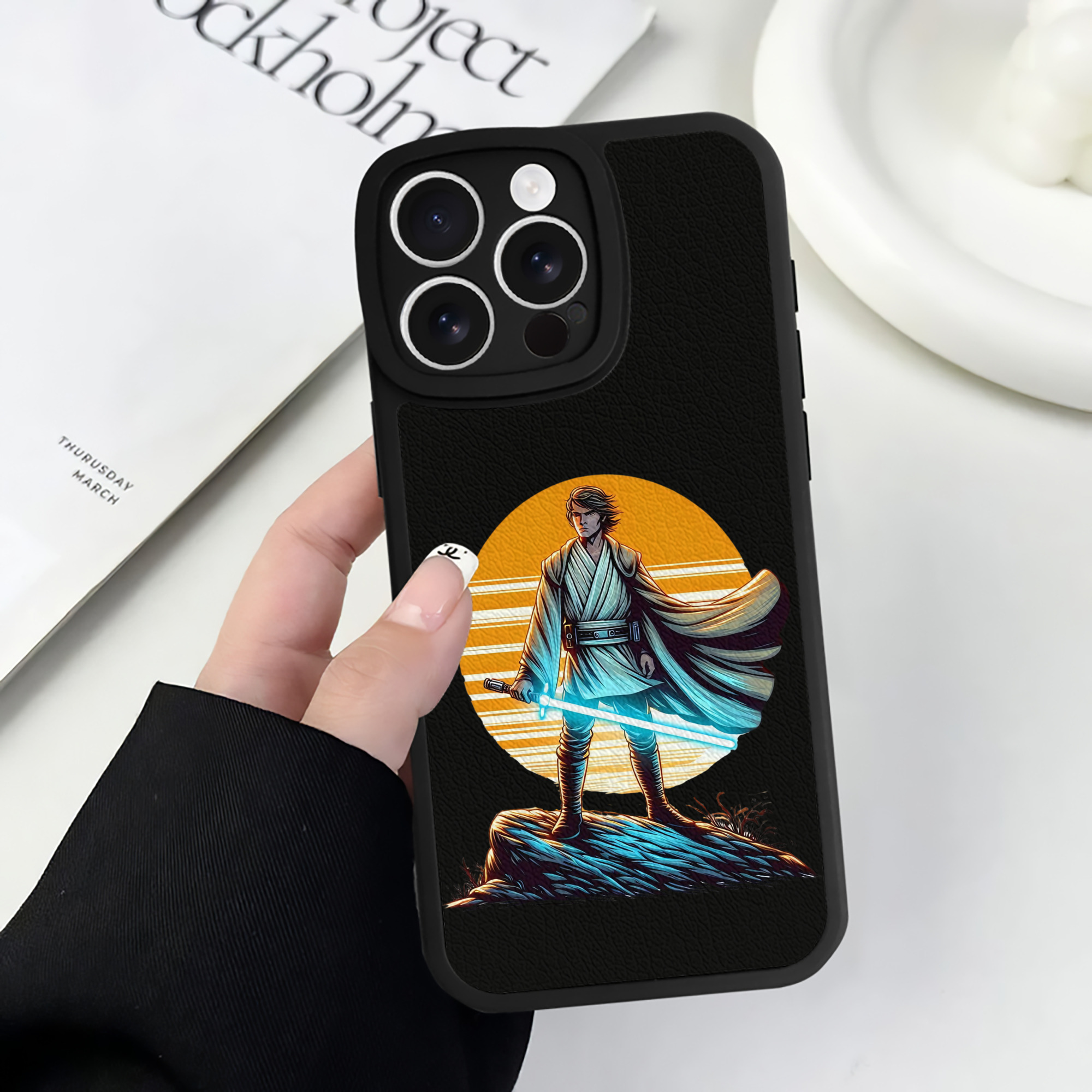 （画像用） スター・ウォーズ Star Wars 【iPhone 16シリーズ対応】シリコンスマホケース（レザー調） 材質：シリコン